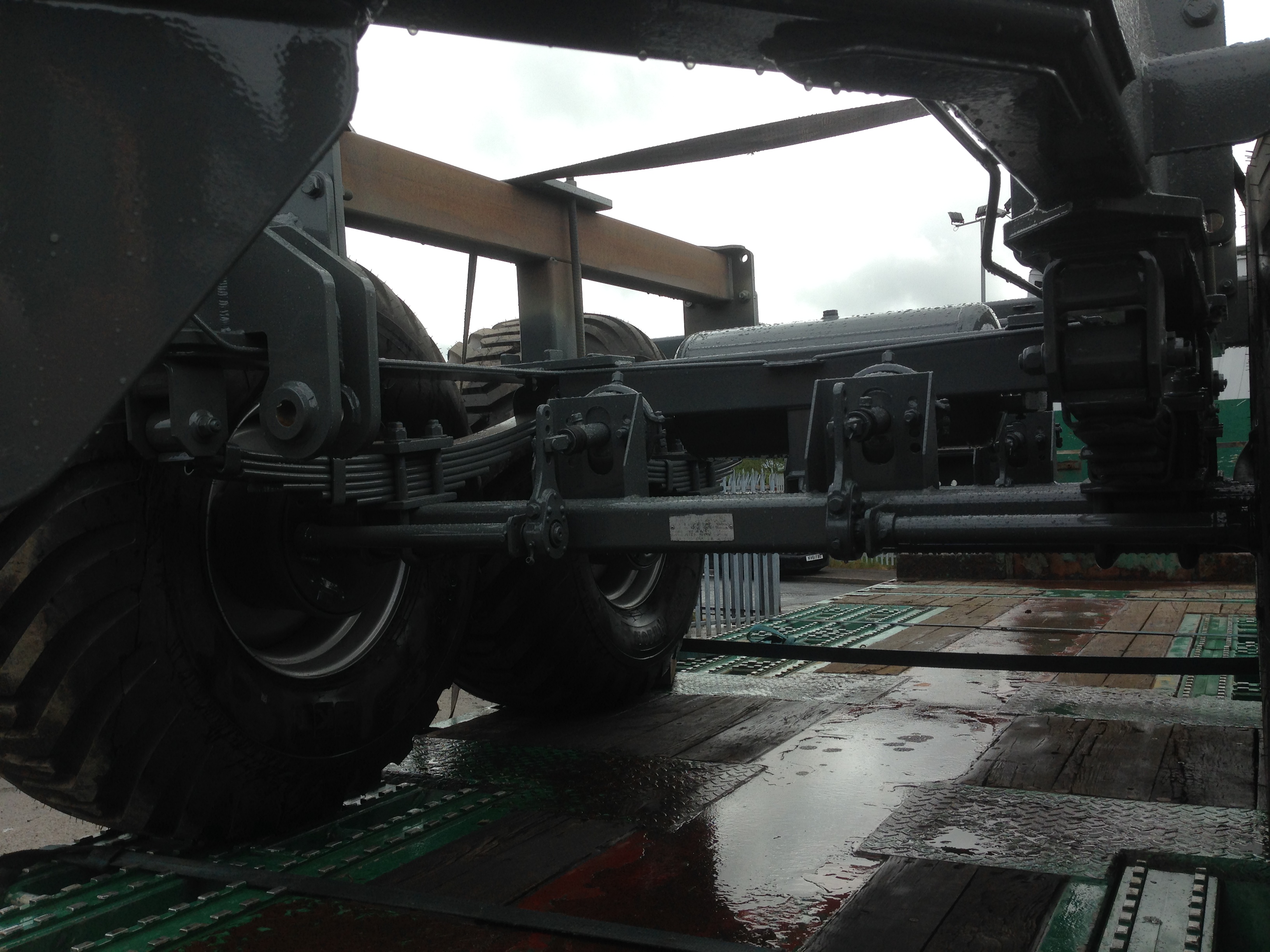 GLENDALE TREES SPECIALLY DESIGNED AND BUILT TANDEM AXEL CHASSIS